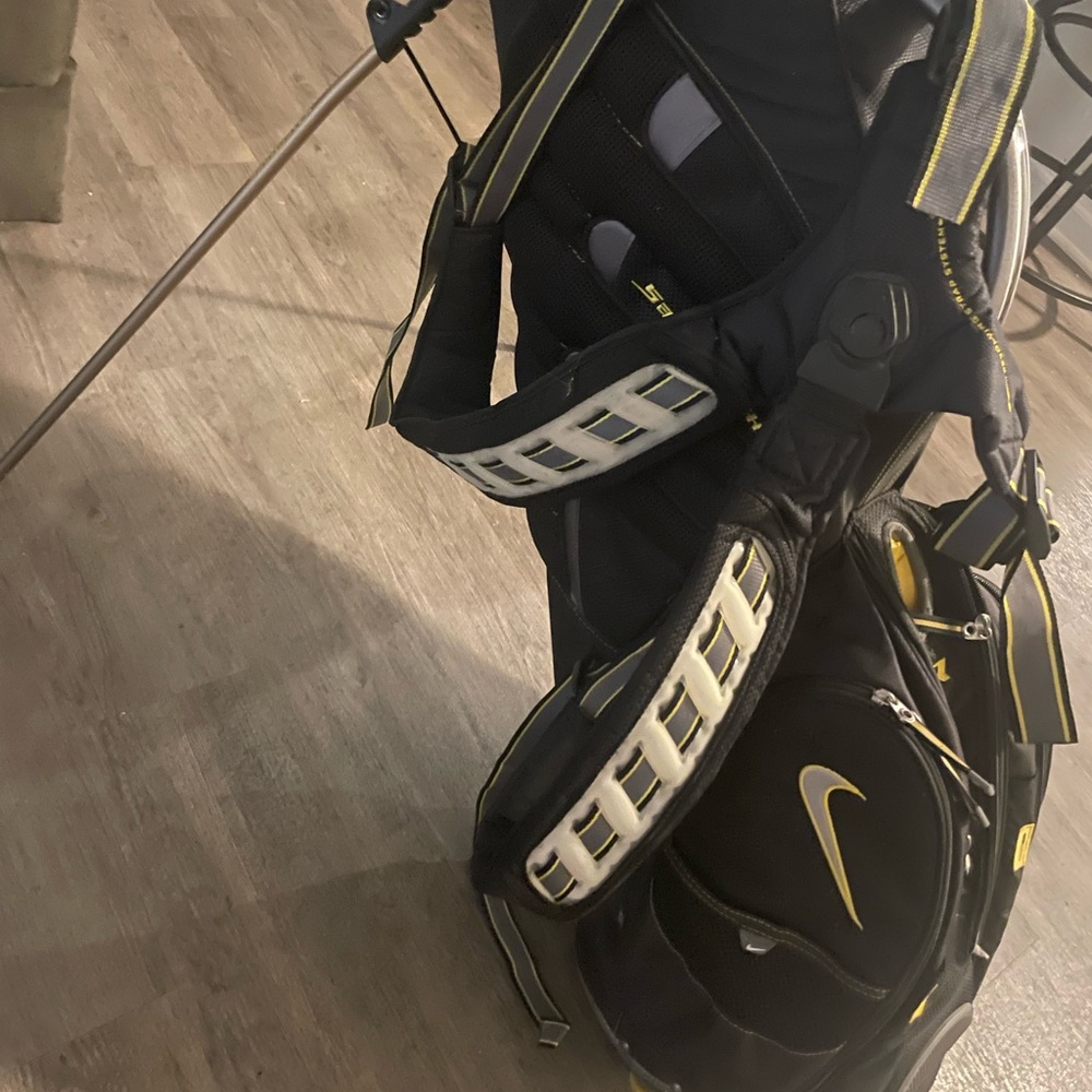 Golf bag Sasquatch NIKE.